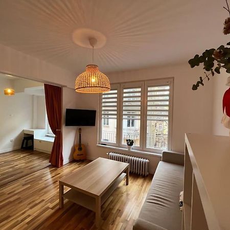 Family Friendly Downtown Apart София Екстериор снимка